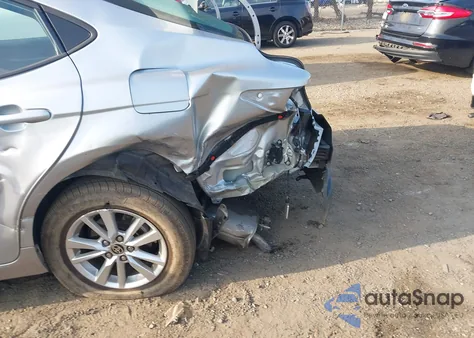 2025 Toyota Camry Le z USA, uszkodzony, nr VIN 4T1DBADK8SU000851